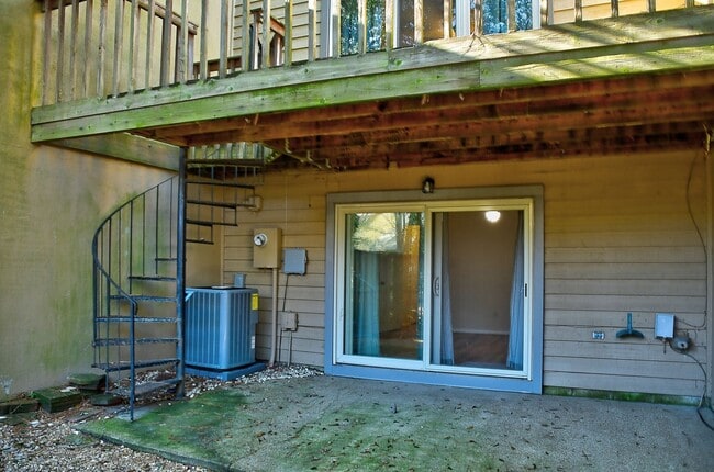 Building Photo - FOR RENT -  AEIRES ON THE BAY!