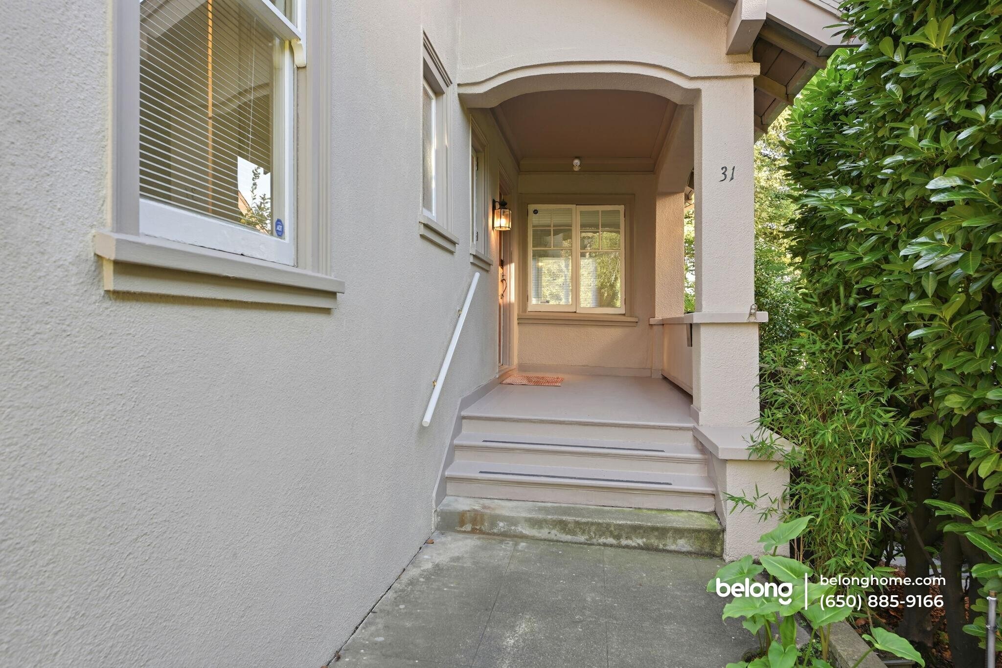 Building Photo - 31 Hardwick Ave