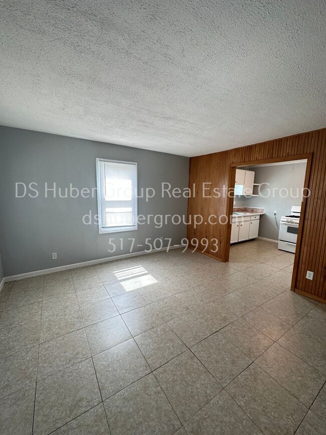 Building Photo - 4924 Christiansen Rd