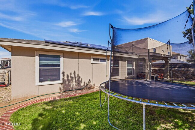 Building Photo - 3828 Tierra Aurora Dr