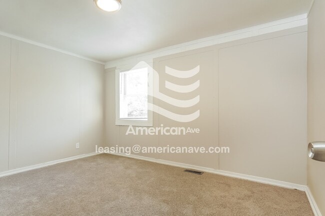 Building Photo - 529 Seminole Cir