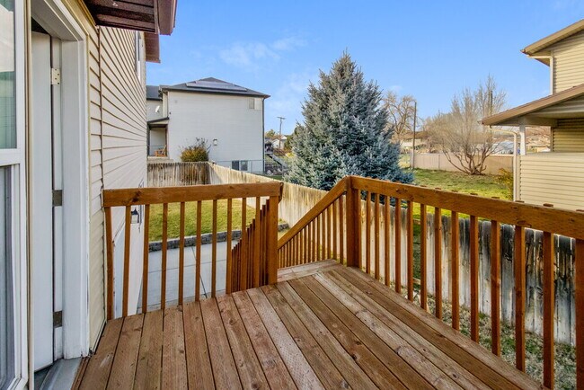 Building Photo - 4345 S 700 W