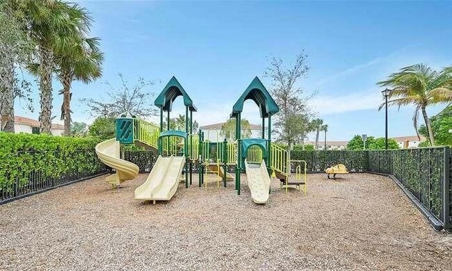 Building Photo - 9932 Brickhill Dr