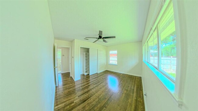 Building Photo - 4322 Tavenor Ln