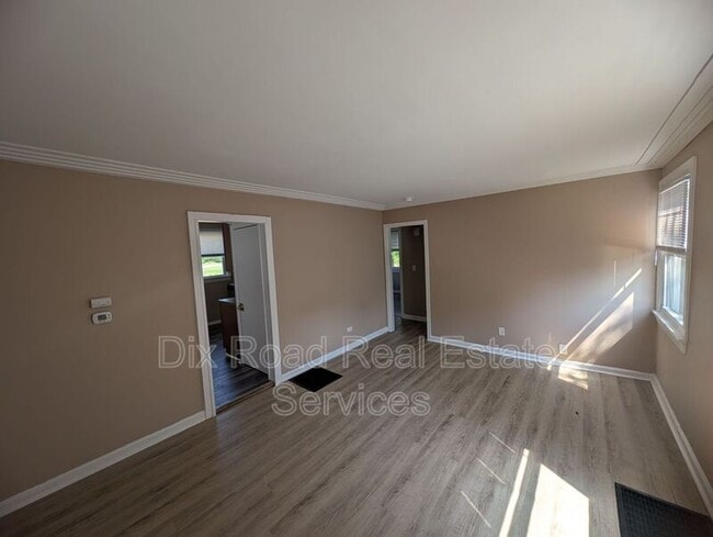 Building Photo - 4529 Waymire Ave