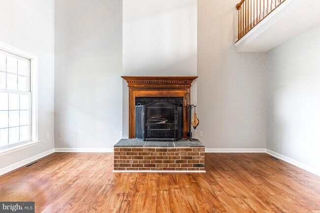 Building Photo - 121 Nottingham Ct