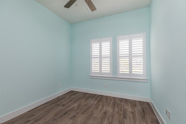 Building Photo - 18506 Gunda Heights Dr