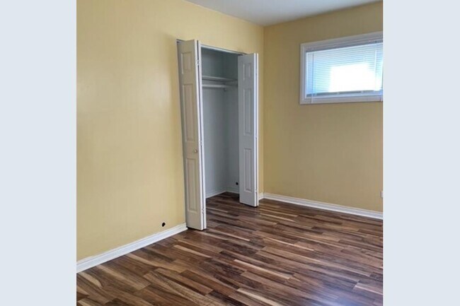 Building Photo - 16122 Wolcott Ave