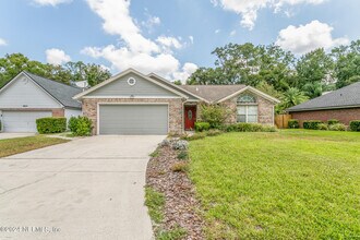 Building Photo - 8621 Goodbys Trace Dr
