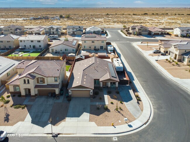 Building Photo - 3124 Via Bella Rosa Ave