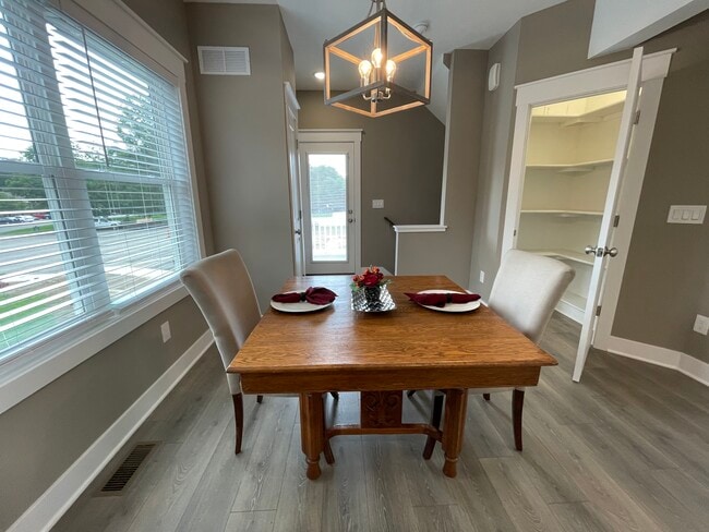 Dining - 1730 Chief Okemos Cir