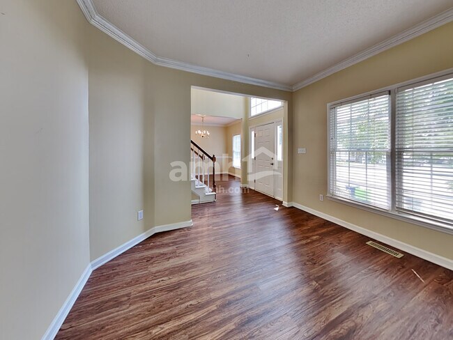 Building Photo - 9308 Leslieshire Dr