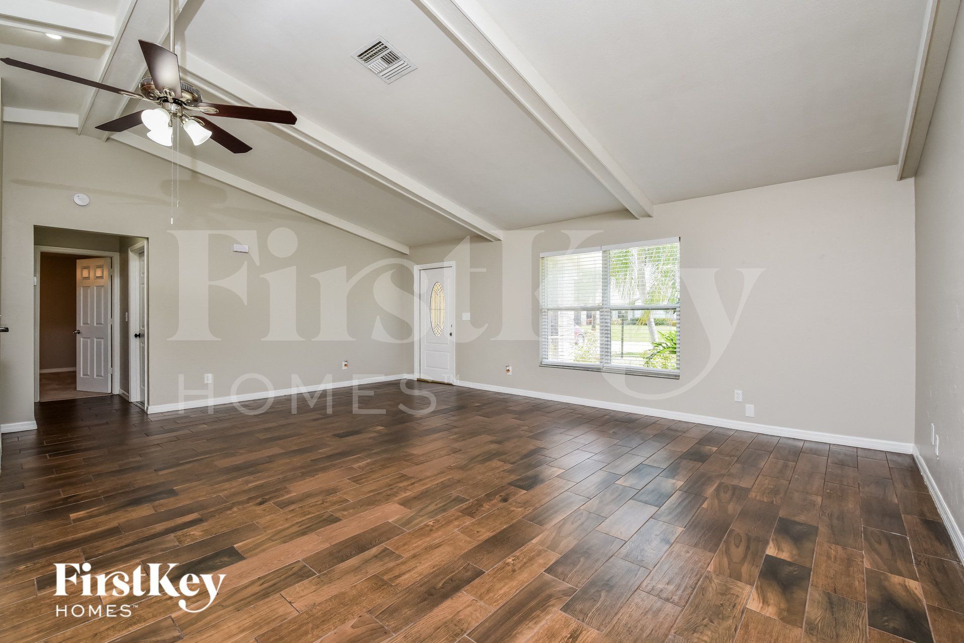 Building Photo - 406 SE 10th Ave