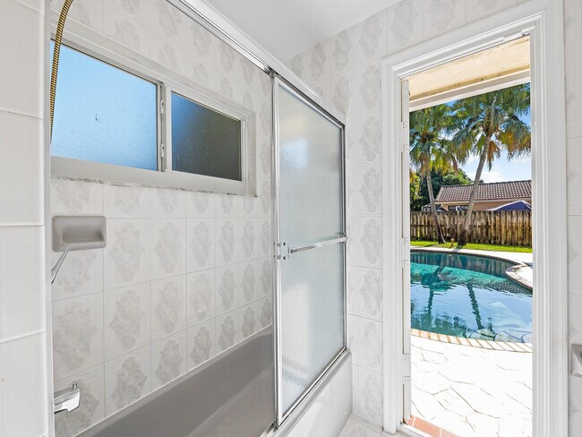 Building Photo - 9541 NW 11th St