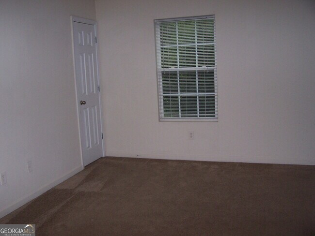 Building Photo - 102 Cameron Way