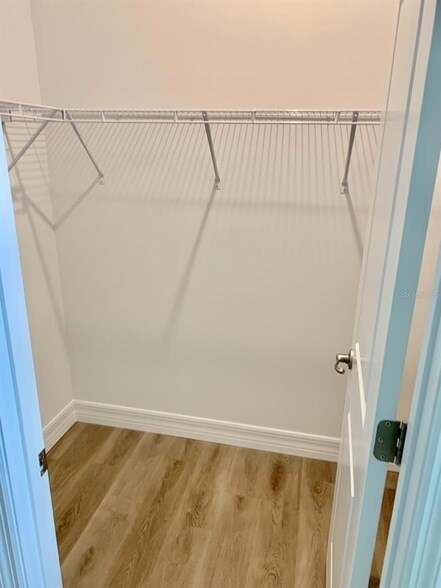 Building Photo - 21475 Seaton Ave