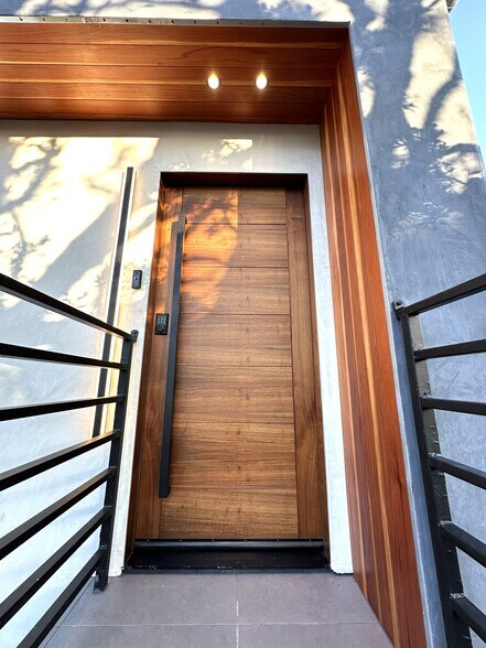 Building Photo - 38 Paloma Ave