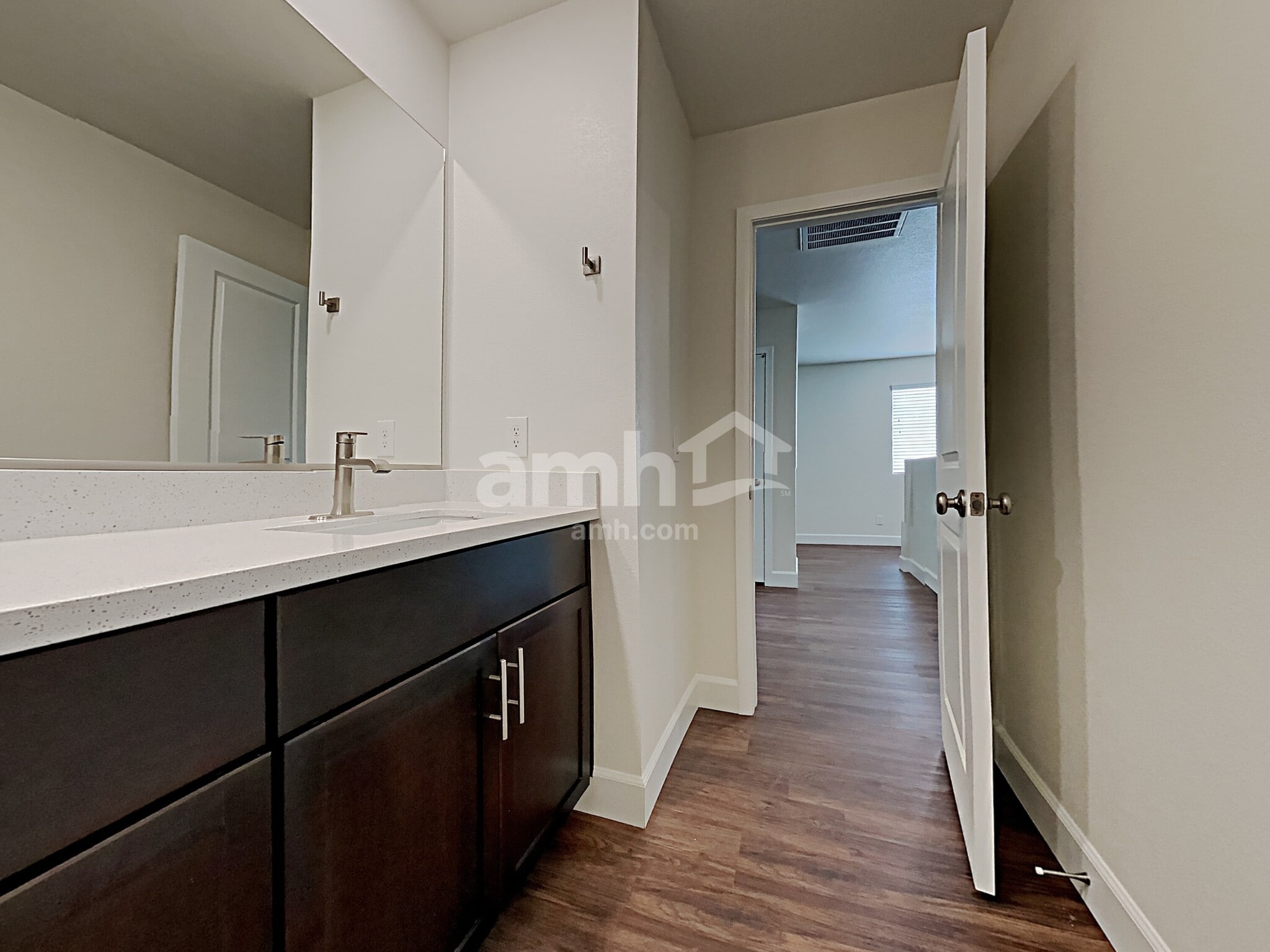 Building Photo - 1717 Viaggio Ave