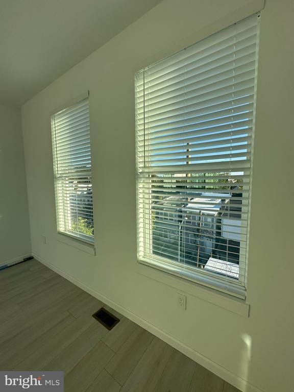 Building Photo - 1925 H St NE