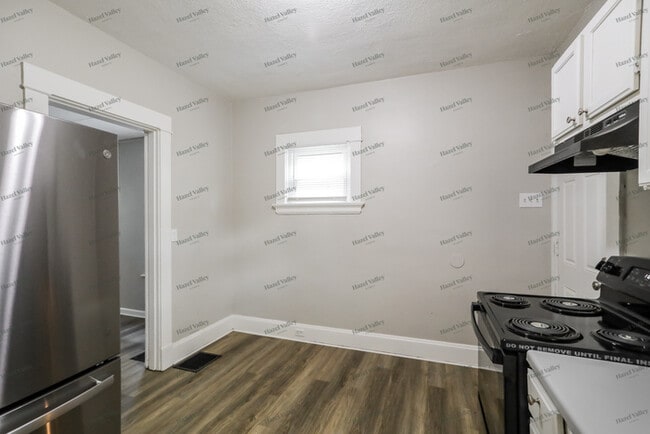 Building Photo - 2729 Ruberg Ave