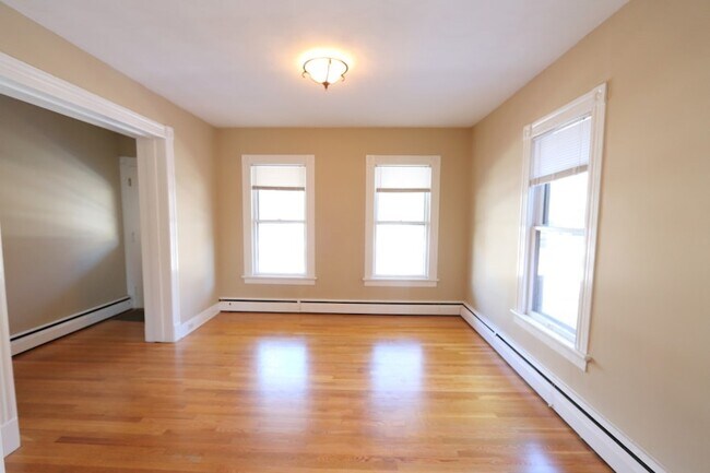 Building Photo - 72 N Whittlesey Ave