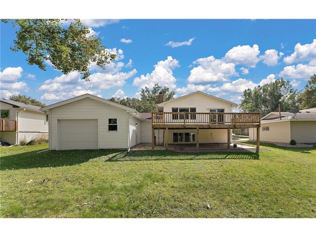 Building Photo - 783 Hiawatha Ave