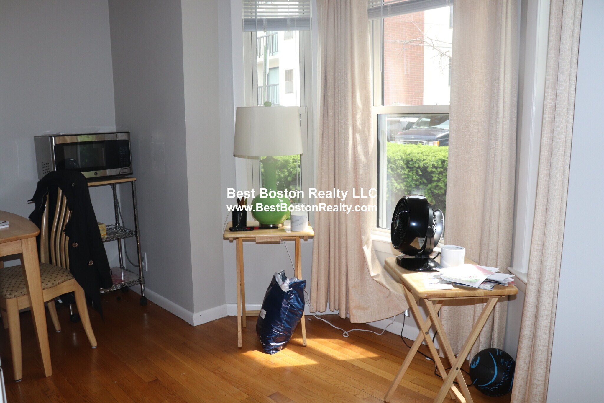 Building Photo - 9 Elmer St