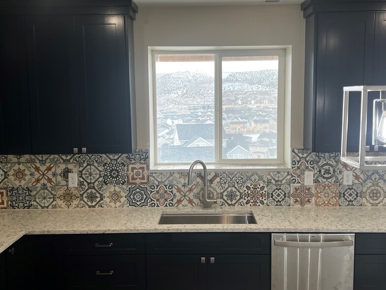 Sink area - 1813 W Olympus Dr