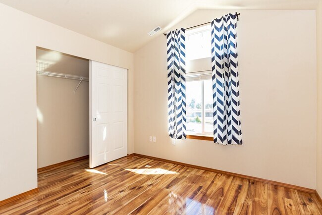 Building Photo - 11568 SE 170th Ct