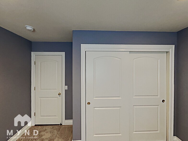 Building Photo - 10305 Wunderlich Dr
