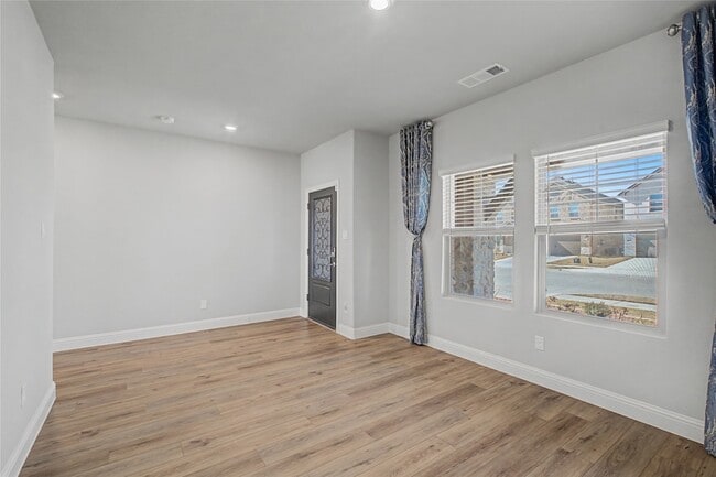 Building Photo - 2344 Bellatrix Dr