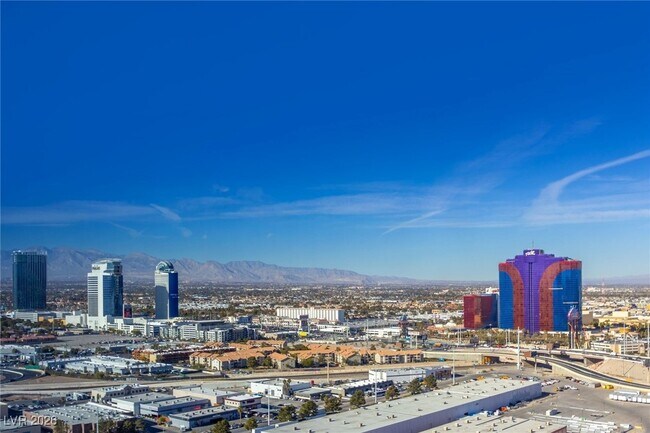 Building Photo - 4471 Dean Martin Dr