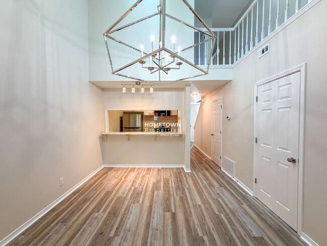 Building Photo - 4221 Brookside Dr
