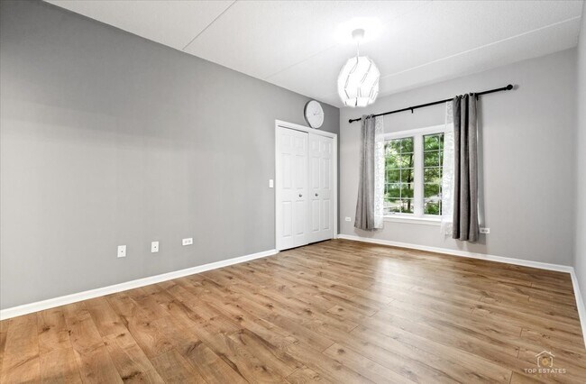 Building Photo - 3501 Wellington Ct