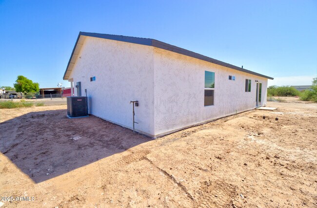 Building Photo - 3485 W Paraiso Dr
