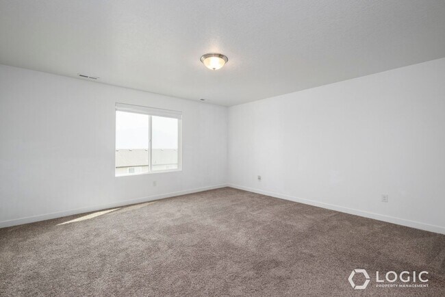 Building Photo - 14817 Pelé Ln