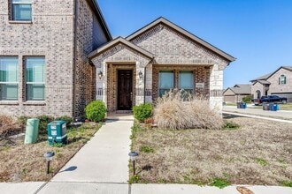 Building Photo - 6721 Farsight Dr