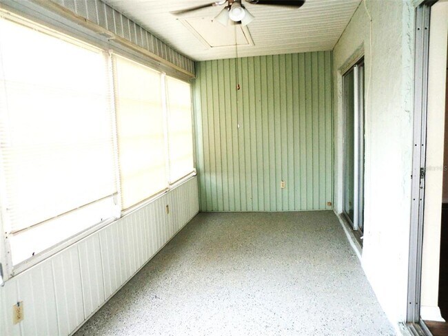 Building Photo - 445 Gloucester Blvd