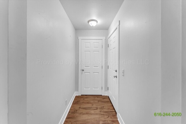 Building Photo - 2142 Palace Ave SW