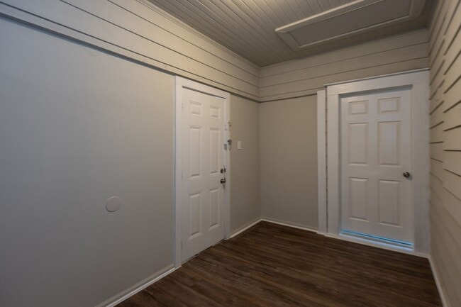 Building Photo - Cute 2 Bed / 1 bath home in Beaumont! Move...