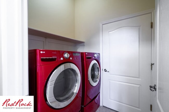 Building Photo - 3 Bedroom Home In Eagle Rock At Snow Canyon With Community Pools