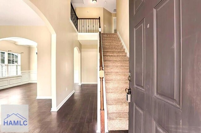 Building Photo - 763 English Oak Dr