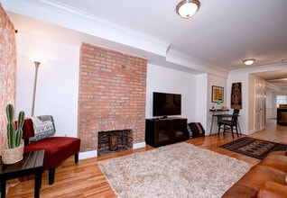 Building Photo - 519 S Chester St