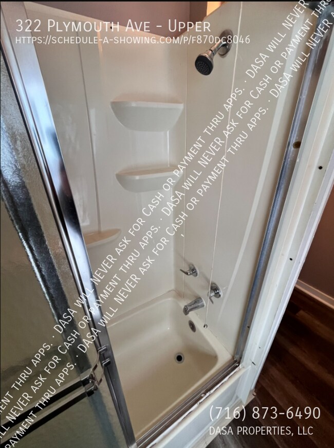 Building Photo - 322 Plymouth Ave