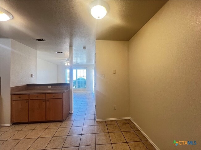 Building Photo - 4413 Abigail Dr