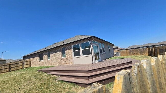 Building Photo - 313 Charles Trl