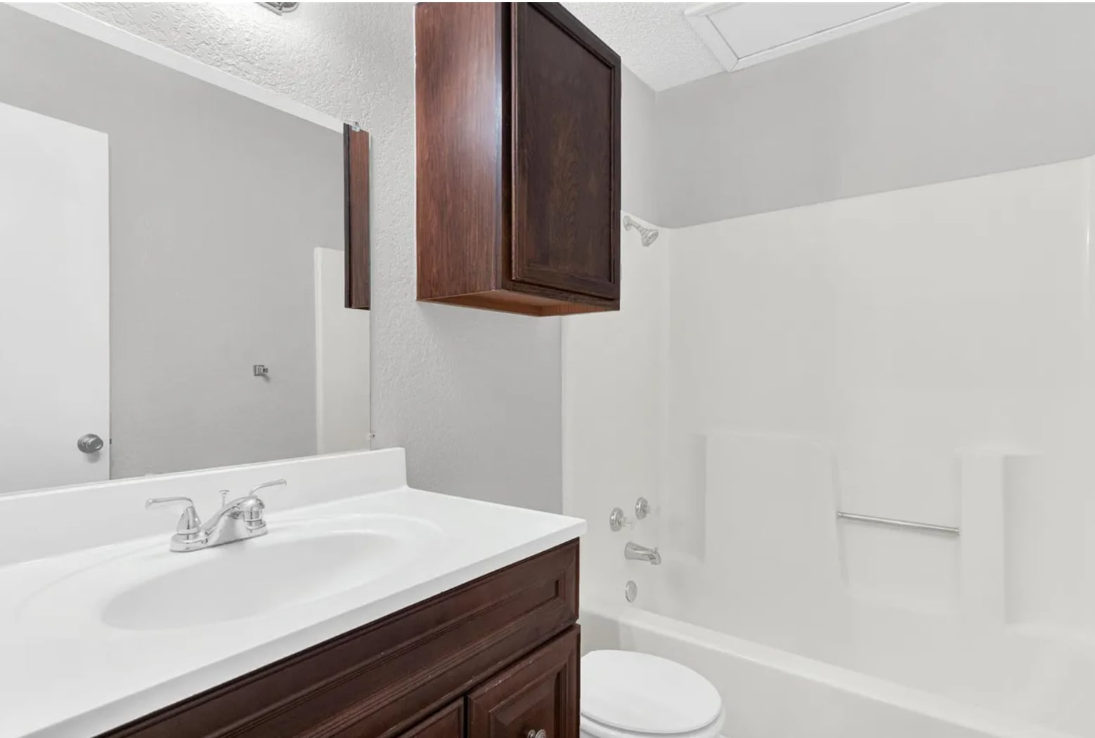 Bathroom 2 - 701 Wolftrap Dr
