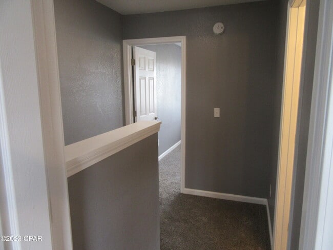 Building Photo - 134 Parker Village Cir