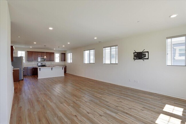 Building Photo - 9153 Foster Ln