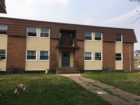 Building Photo - 2820 John Ave